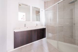 Modern appartement met terras en lichtovergoten leefruimte, vlak bij Park Spoor NoordWelkom in dit instapklare appartement op de derde verdieping van...