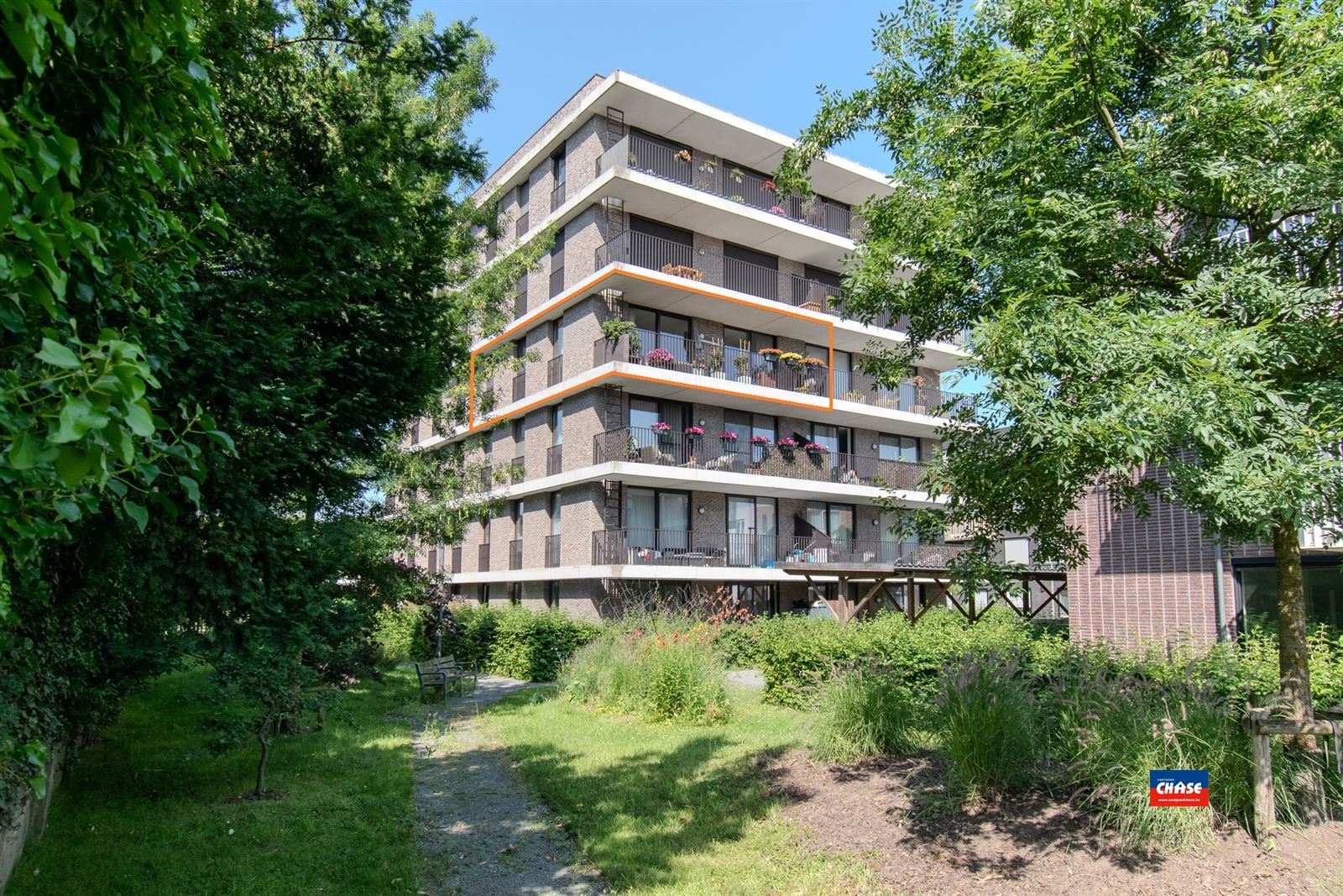 Prachtig nieuwbouwapp. met 2 slaapkamers + autostaanplaats - foto 1