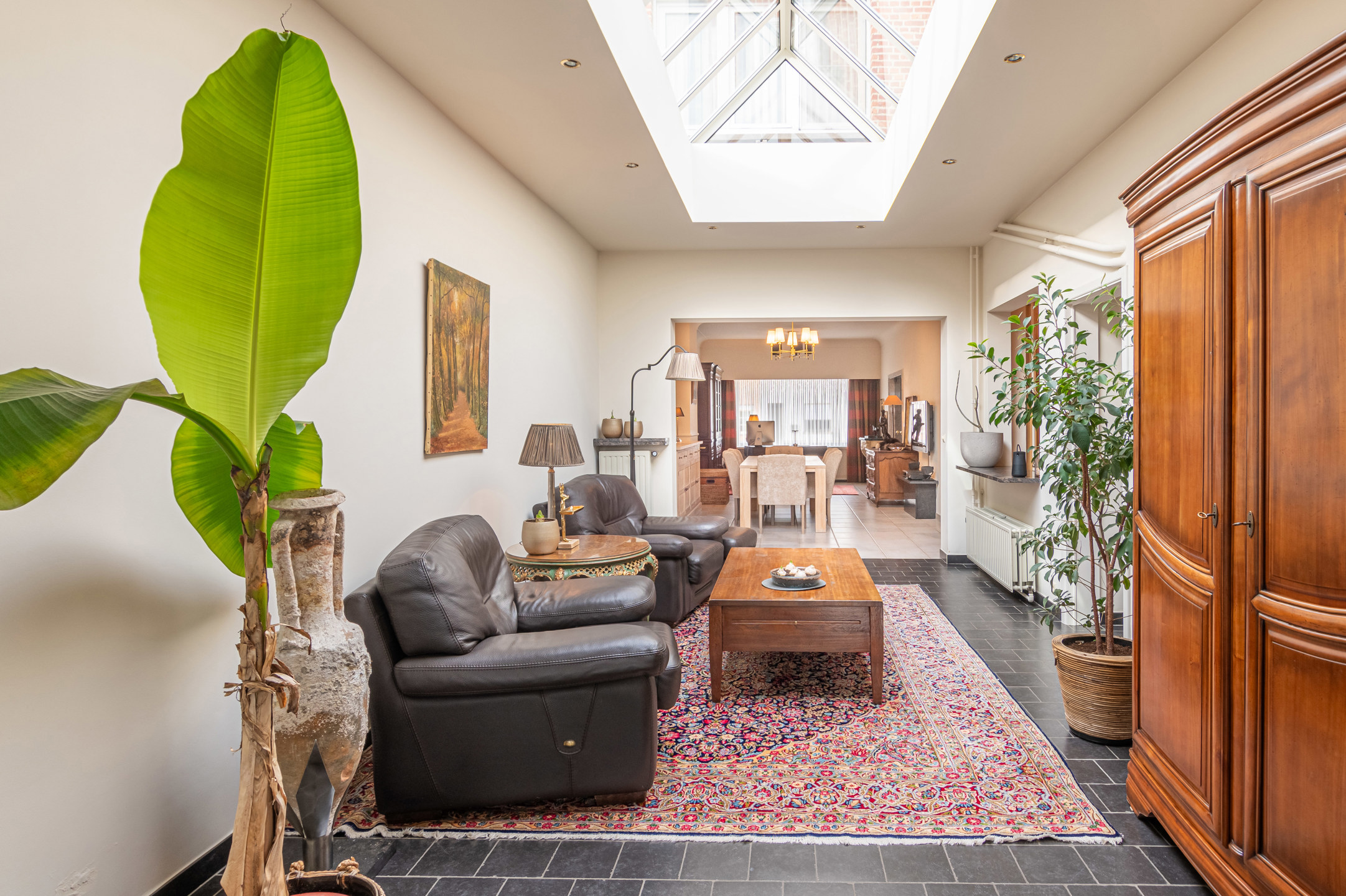 Ruime gezinswoning met tuin en dubbele toegang in Mechelen! - foto 3