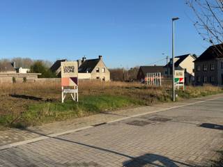 This building plot of 7a87 in Affligem, located along Groenweg and within the Kwikhage subdivision, offers an excellent opportunity to build...