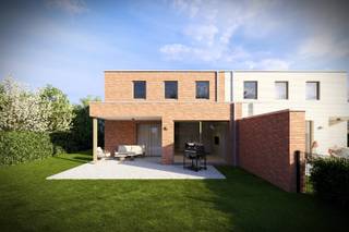 Deze nieuw te bouwen woning ligt op een toplocatie in centrum van Opvelp, vlakbij uitvalswegen, openbaar vervoer, een school en kinderopvang. <br /><br />De werken starten kortelings dus op dit moment kunnen er nog bepaalde aanpassingen gebeuren naar wens van de klant, maar standaard wordt er al een hoogwaardige afwerking voorzien. <br /><br />Indeling:<br />Ruime inkomhal met vestiaire en apart bezoekerstoilet. Zeer grote zit- en eetruimte met aansluitend een half-open leefkeuken die zicht geeft op de tuin en het terras, waarvan een deel overdekt is. Naast de keuken bevindt zich een handige keukenberging. Verder vinden we op het gelijkvloers nog een technische berging en de traphal naar de eerste verdieping.<br />Op de eerste verdieping vinden we een ruime nachthal, een zeer volumineuze master bedroom met en-suite badkamer waar je zowel over een bad als een douche beschikt. Verder nog 3 mooie slaapkamers met voldoende ruimte voor bed, bureau en kast. Als laatste nog een extra badkamer met douche en een aparte WC. <br /><br />Op energetisch vlak scoort deze woning boven alle standaarden: lucht-water warmtepomp, vloerverwarming, zonnepanelen, ventilatiesysteem D en regenwaterrecuperatie. De woning behaalt minstens E-peil 0 of lager en is daarmee niet alleen toekomstgericht, maar zorgt tevens voor lage verbruikskosten.<br /><br />De woning wordt gebouwd door Nextum, een kwalitatieve en lokale bouwpartner uit Leuven met een trackrecord in de regio.<br /><br />Contacteer lars@polares.eu voor de plannen en het lastenboek.