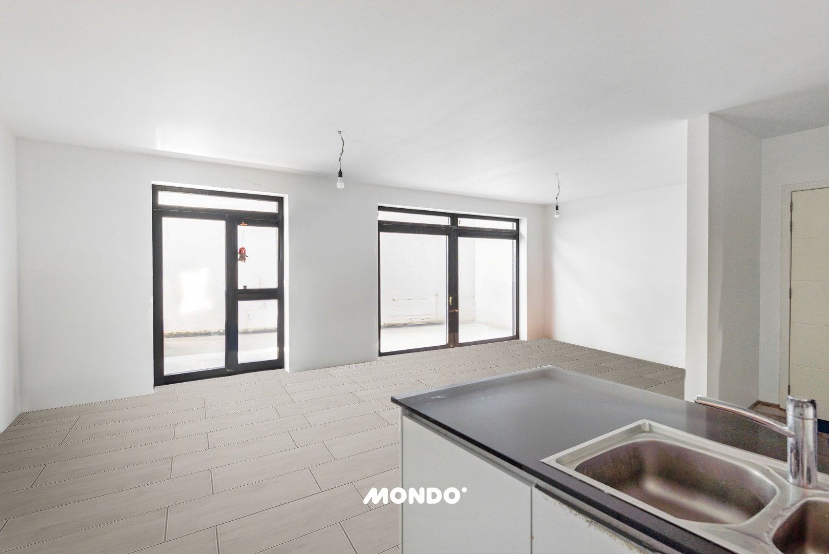 Ruim gelijkvloers appartement met 2 slaapkamers en ruim terras! - foto 4