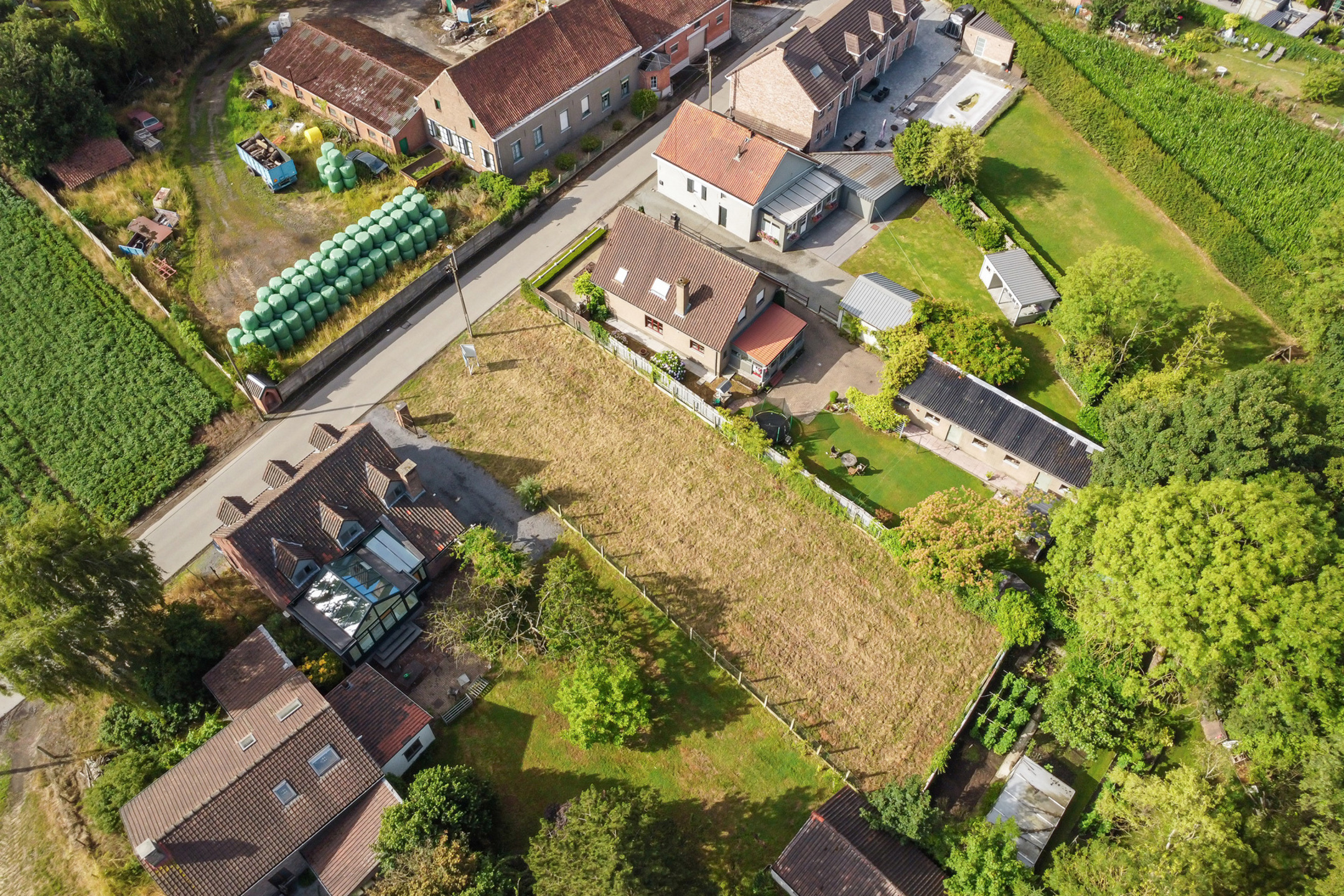 Bouwgrond van 620m² in rustige straat - foto 5