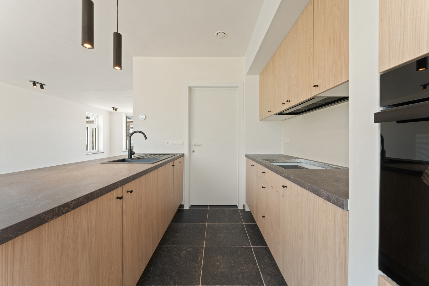 Landelijke, halfopen woning - foto 1