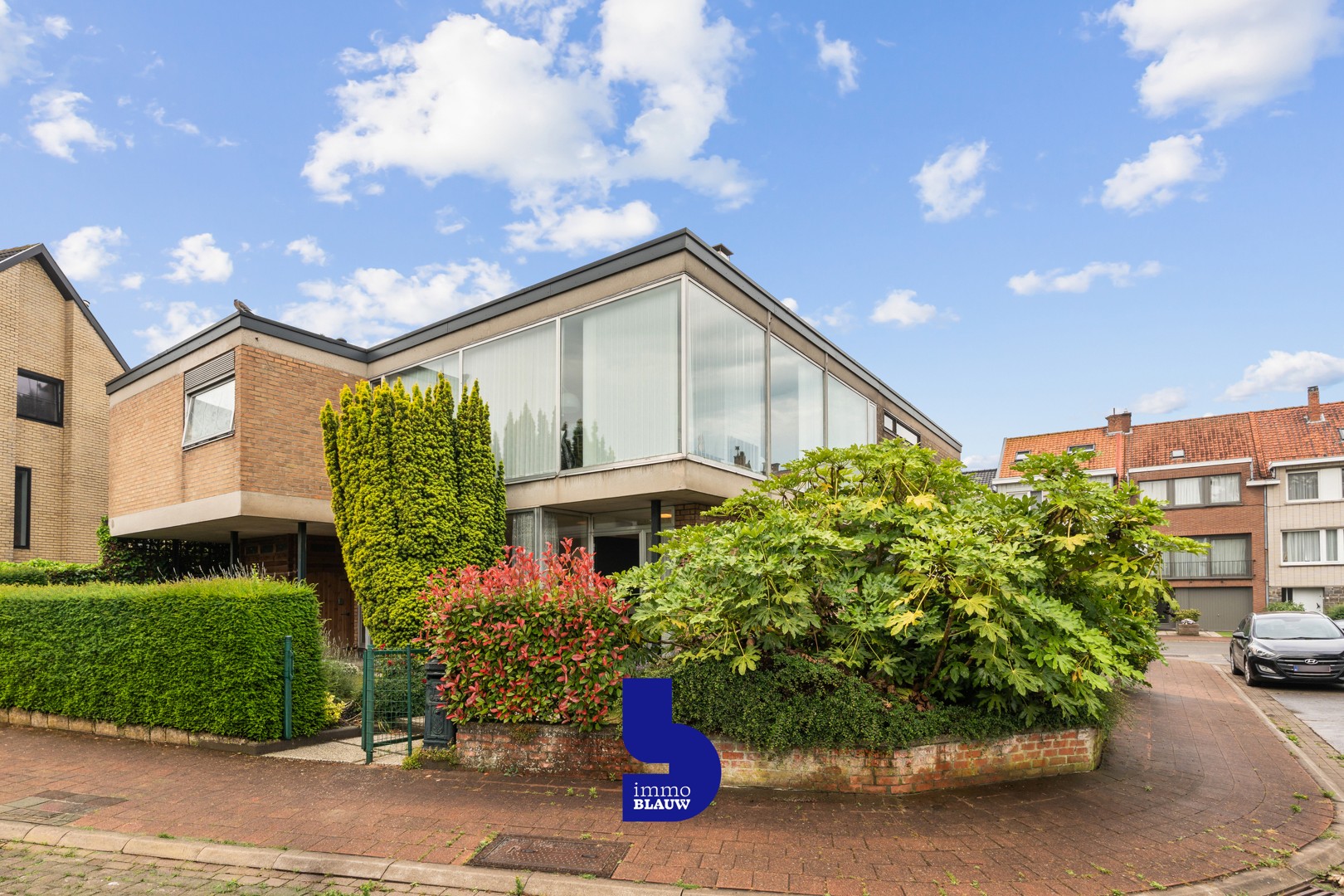 Lichtrijk gelijkvloersappartement met veel potentieel - foto 3
