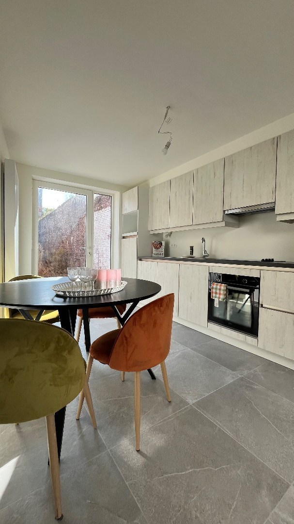 Grote woning met inpandig terras, 3 kamers, tuin,... - foto 5