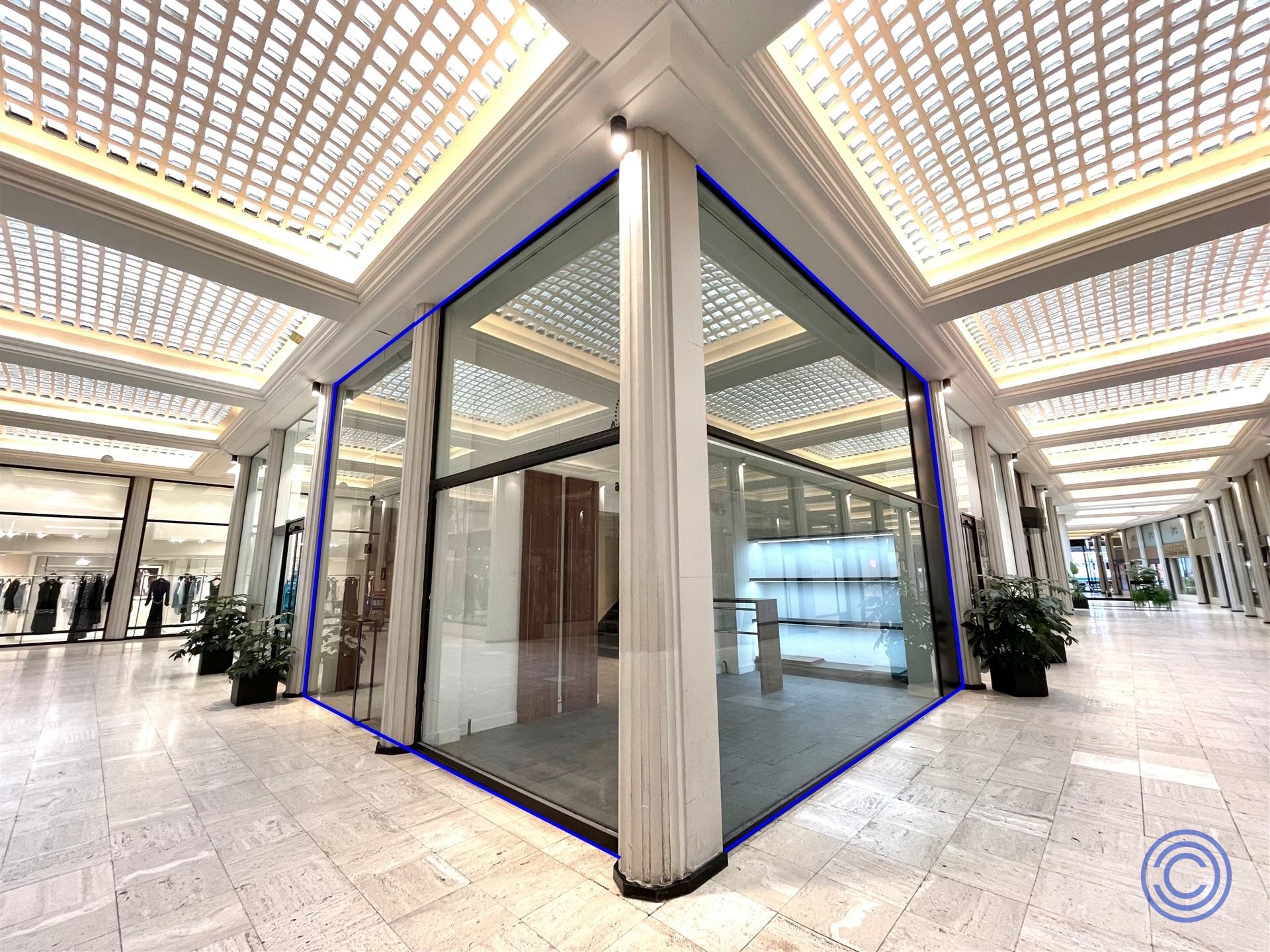 Commercial for rent in Antwerp - photo 2