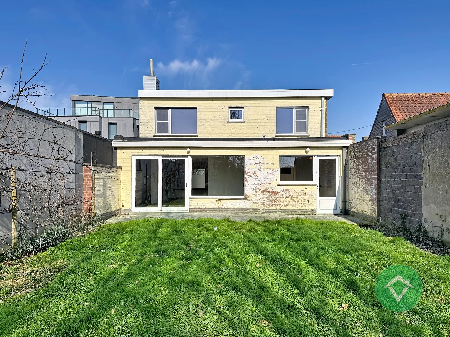 Woning met 3 slaapkamers en garage te Lichtervelde - foto 2