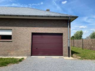 Rustig gelegen bungalow in het centrum van Sleidinge. Winkels, scholen en openbaar vervoer bevinden zich in de nabije omgeving.Deze woning beschikt...
