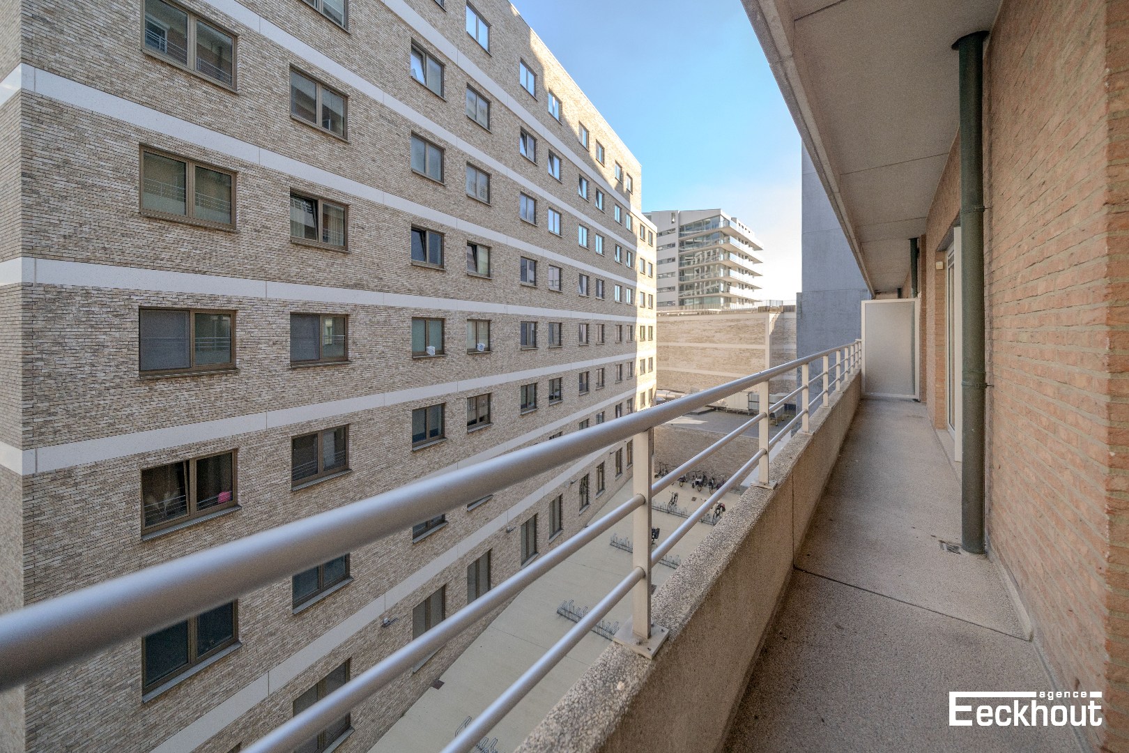 Instapklaar 1 slaapkamer appartement vlakbij jachthaven en station in centrum Oostende - foto 4