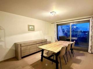 DESTELBERGEN - Are you looking for a modern duplex apartment FOR RENT in Destelbergen center?Then this apartment might be for you.The main assets in...