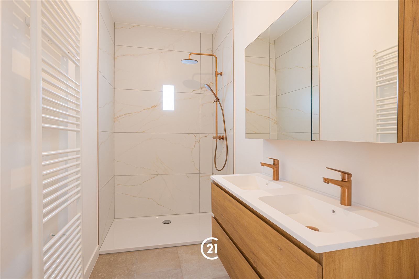 Gerenoveerde woning in centrum Zottegem. - foto 5
