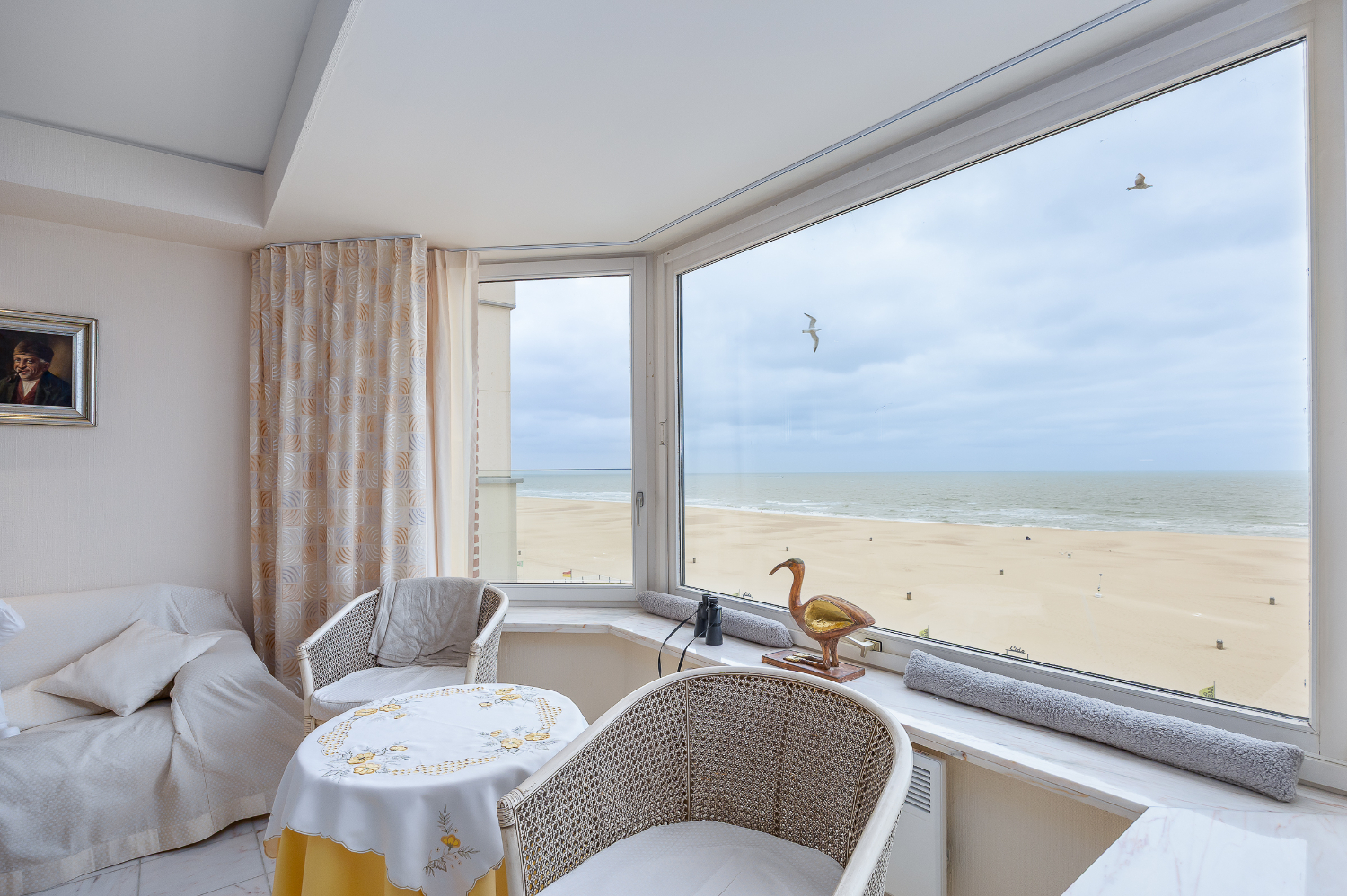 2 slaapkamer appartement op de zeedijk van Oostende - foto 2