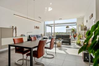 Wil jij in een ruim appartement wonen? Wil je een groot terras? Moet dit appartement modern en instapklaar zijn? Wil je 3 slaapkamers? Wil je...