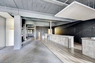 Te koop: Magazijn met woonst in Tielt-Winge, op een landelijke locatie met vrij zicht.Dit magazijn met woning (bouwjaar 1969) biedt een unieke...