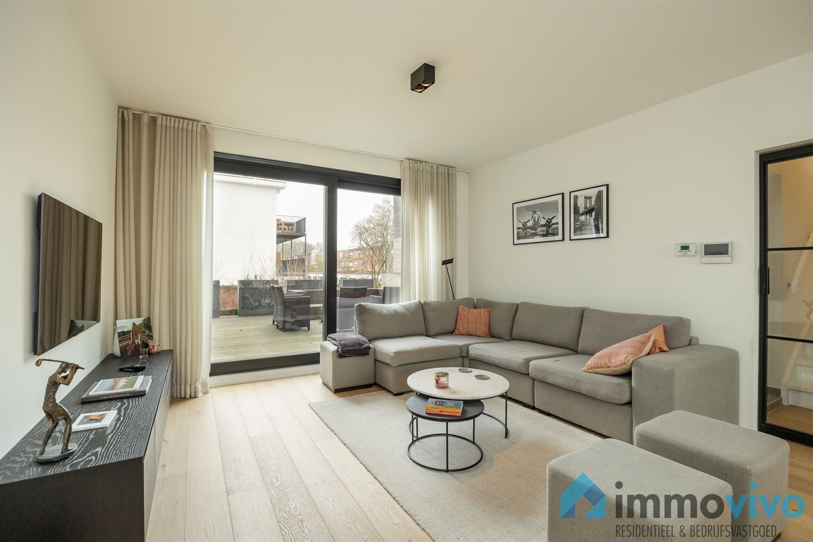 Prachtig gerenoveerde duplex met 3 slpks en giga terras - foto 3