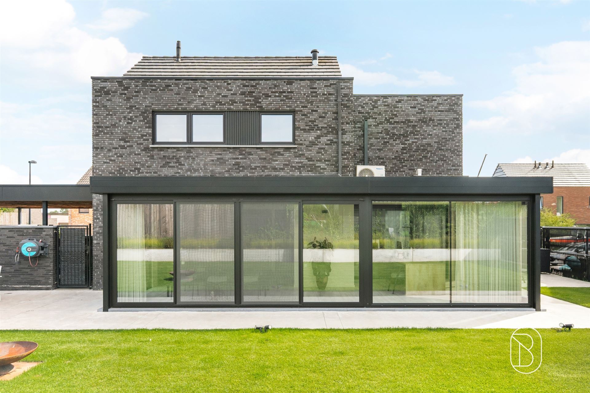 Topgelegen recente moderne woning - foto 4