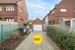 Deze woning is gelegen op een perceel van 299 m² dichtbij alle winkels, de spuikom, busvervoer op 50 m en op slechts 1,5 km van de zee en...