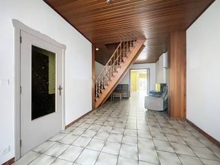 Charmante stadswoning met 3 SLPK én Tuin, nabij het centrum!Op zoek naar een instapklare stadswoning op toplocatie? Deze mooie woning bevindt zich op...