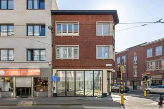 Volledig gerenoveerde opbrengsteigendomEen prachtig gebouw dat volledig is gerenoveerd in 2024 met hoogwaardige materialen. Dit stijlvolle pand biedt...