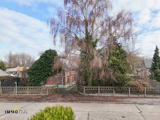 Prachtig perceel grond van meer dan 25 are geschikt voor open bebouwing!Op dit perceel bevindt zich momenteel een vrijstaande woning die volledig te...