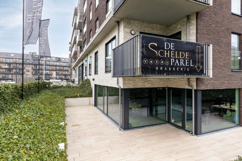 Stijlvolle en comfortabele serviceflat te koop in centrum Oudenaarde - foto 1