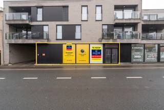 Commercial à vendre à Hal