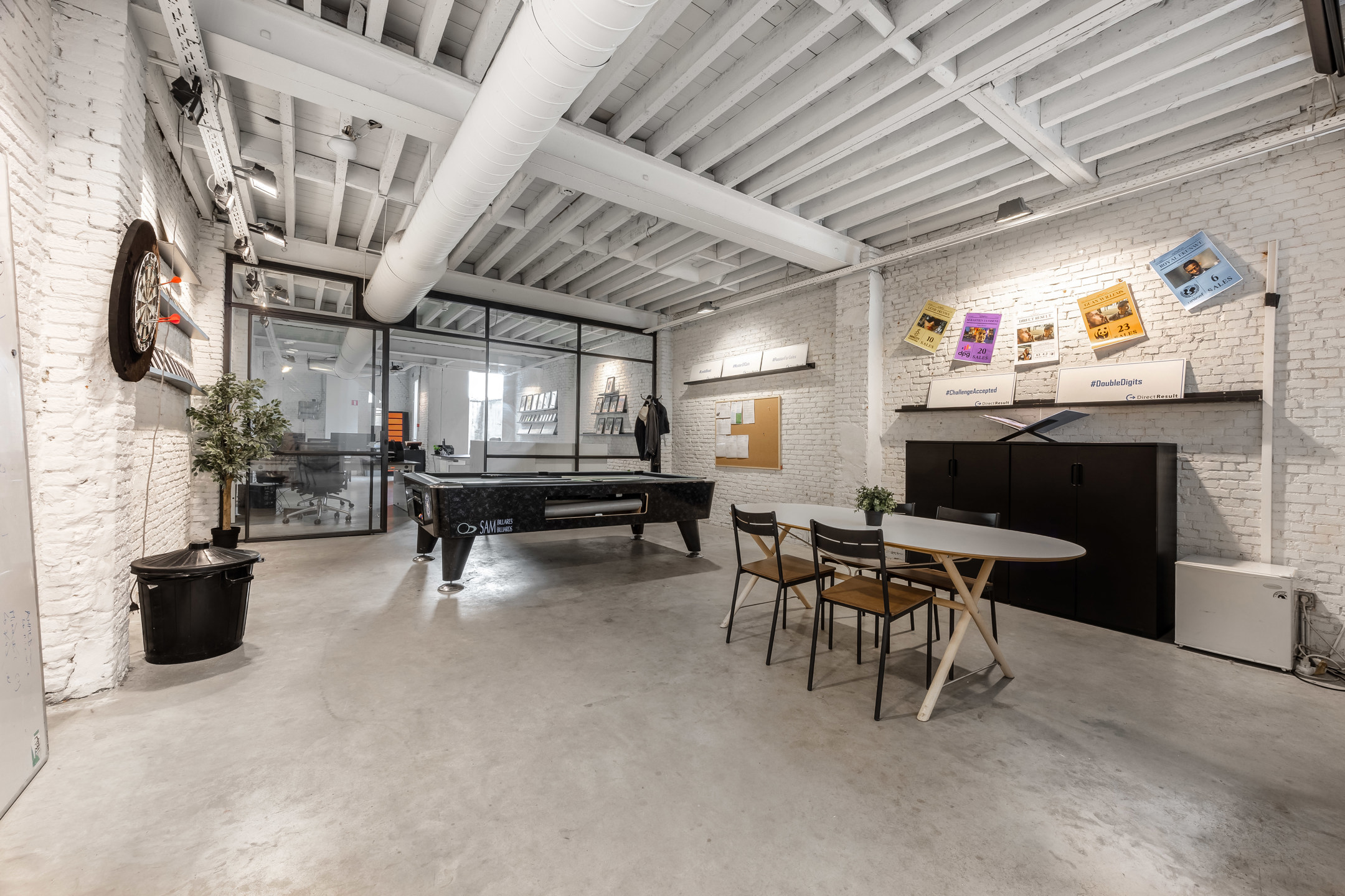 Prachtig kantoorgebouw met wooneenheid op het Zuid.  - foto 2