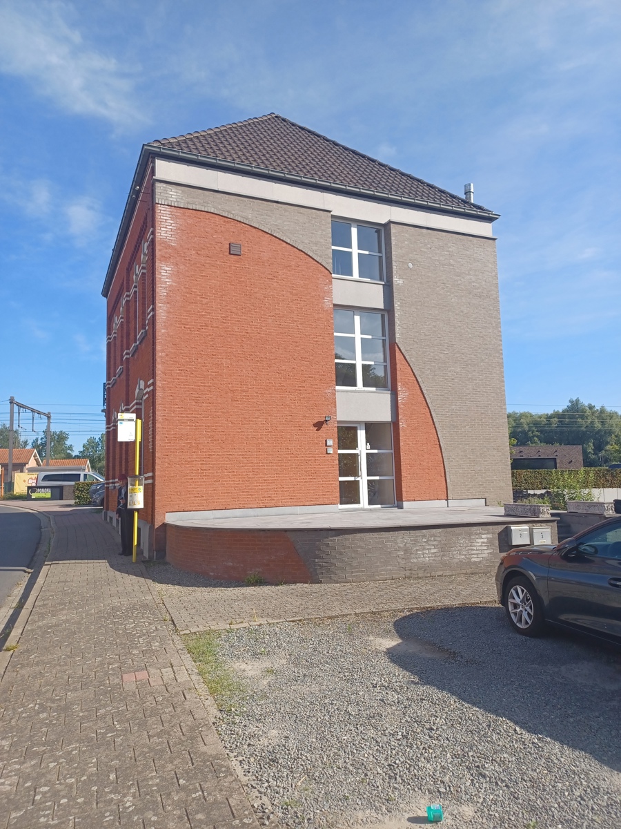 Opbrengsteigendom met 3 appartementen aan station Zandbergen - foto 5