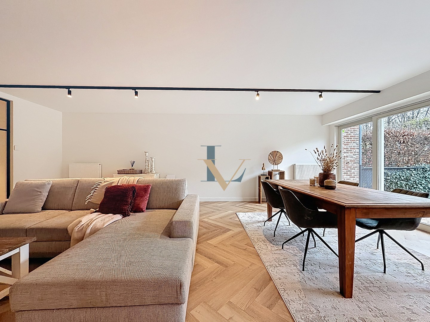 Charmante gerenoveerde rijwoning in pastoriestijl te koop in centrum Schilde - foto 4