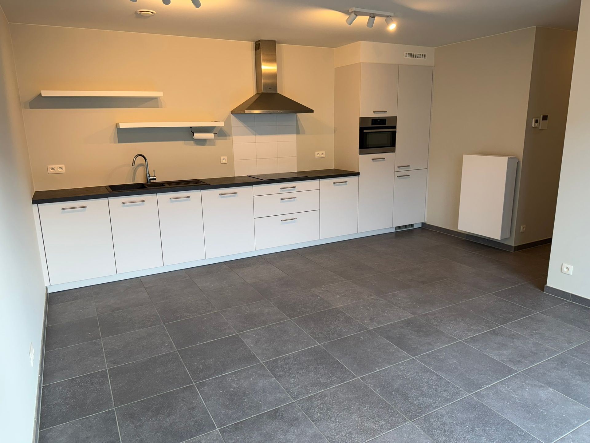 Appartement met 2 slaapkamers en groot terras - foto 5