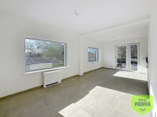 Volledig gerenoveerd éénslaapkamerappartement met tuin en terras op wandelafstand van de zeedijk en de tramhalte in Middelkerke.IndelingGLV:...