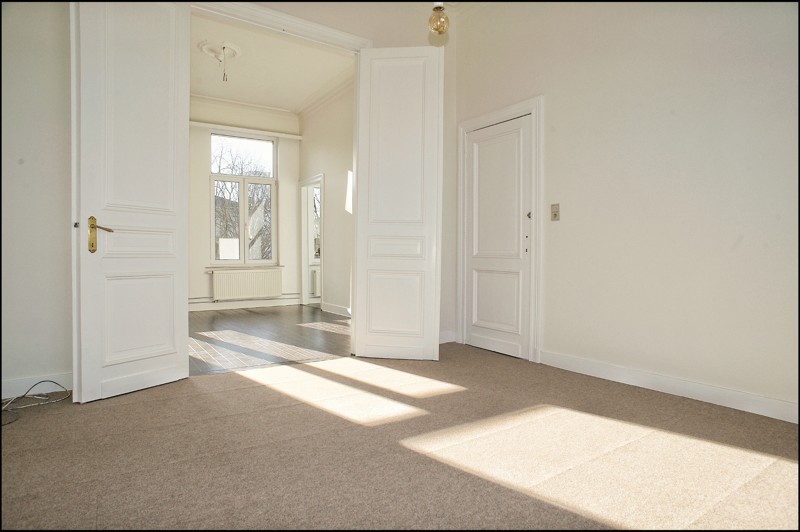 3 slaapkamer appartement in gerenoveerd herenhuis te huur gelegen Baron d'Hanislaan perfect voor co-housing Antwerpen zuid - foto 2