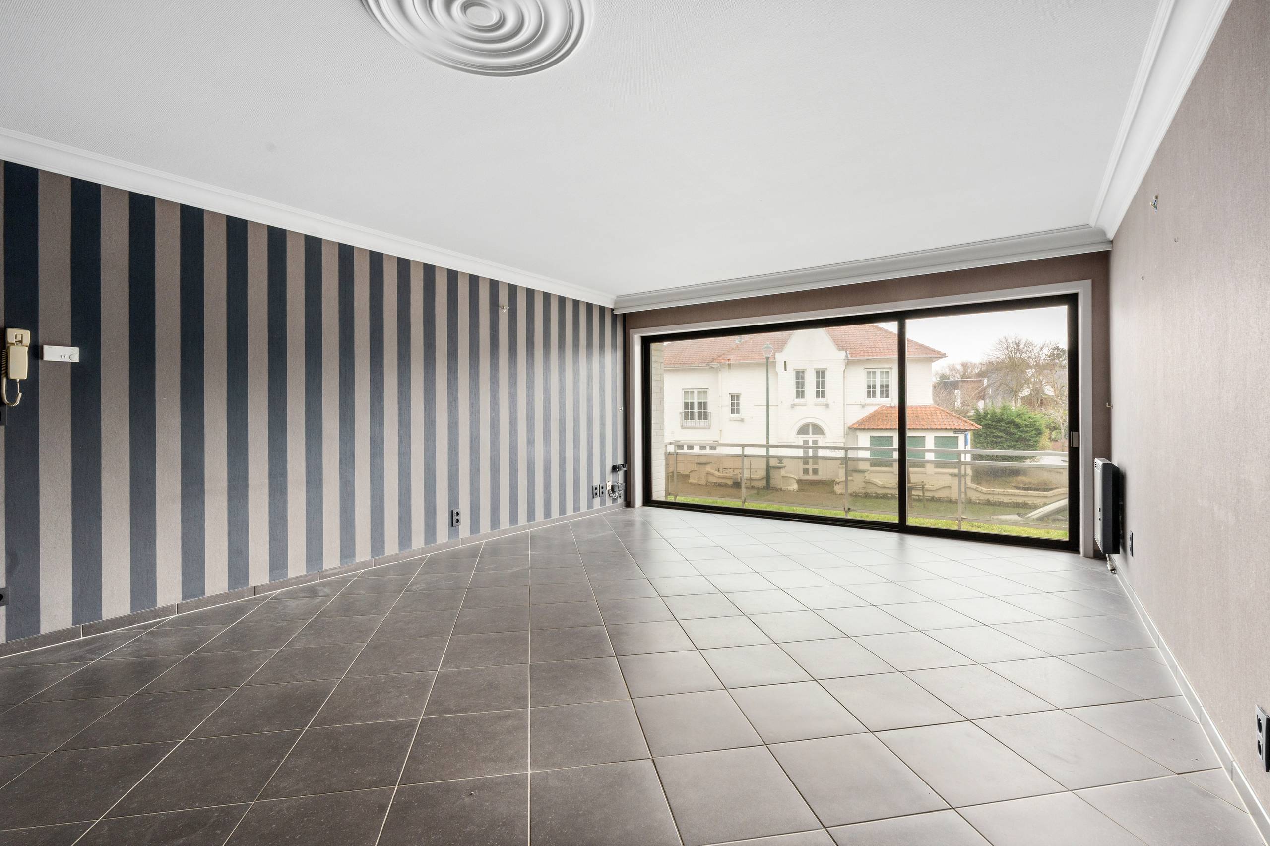 Gerenoveerd 2-slaapkamerappartement te koop in De Panne! - foto 2