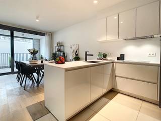 Gelijkvloers nieuwbouw appartement met 2 slaapkamers in prestieuse residentie Refuga in hartje Hasselt.Residentie Refuga is een exclusief woonconcept...