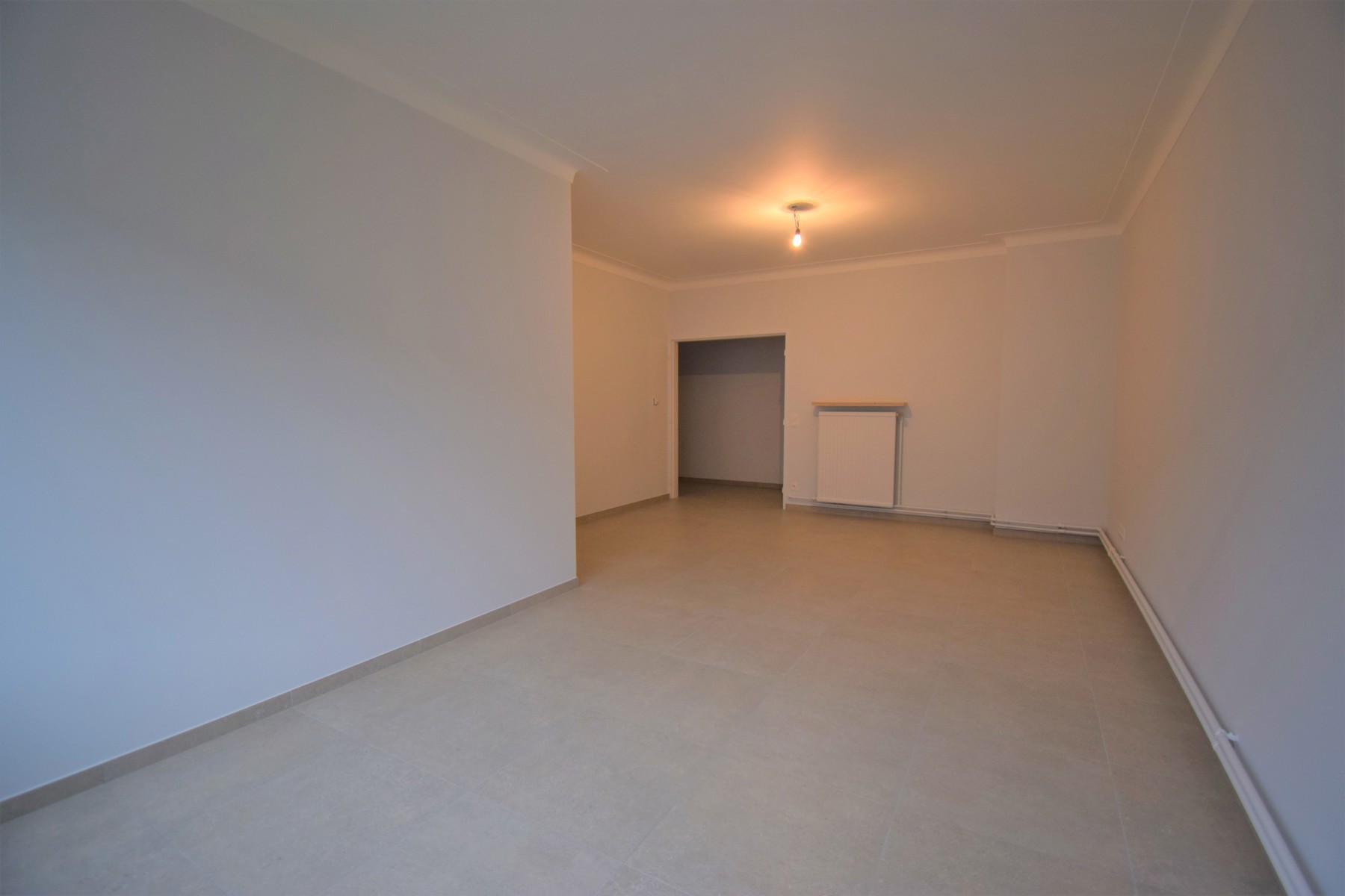 Gelijkvloers appartement met 2 slaapkamers en garage - foto 3