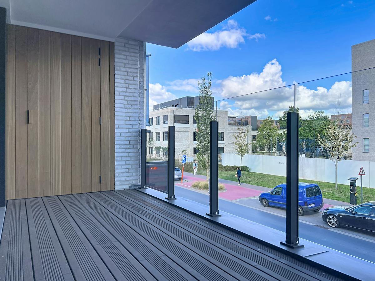 Appartement met 2 slaapkamers en 2 terrassen te Roeselare. - foto 4