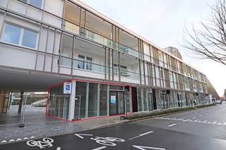 Deze uiterst commerciële ruimte (123 m²) maakt deel uit van het nieuwe project "Roelevard" in hartje Roeselare.Ideaal gelegen nabij het station,...