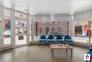 GELIEVE ONDERSTAANDE LINK VOLLEDIG EN CORRECT IN TE VULLEN:https://mijnhuurprofiel.be/property/25b99416-ec4d-43fb-925d-1f79c57b45df Ligging:Gunstig...