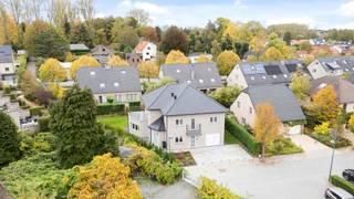 [[ DIT PAND NEEMT DEEL AAN DE ERA OPEN HUIZEN DAG OP 6/12 VAN 14:30 TOT 15:30 ]] Nieuwbouw villa op het einde van een doodlopende straat te koop...