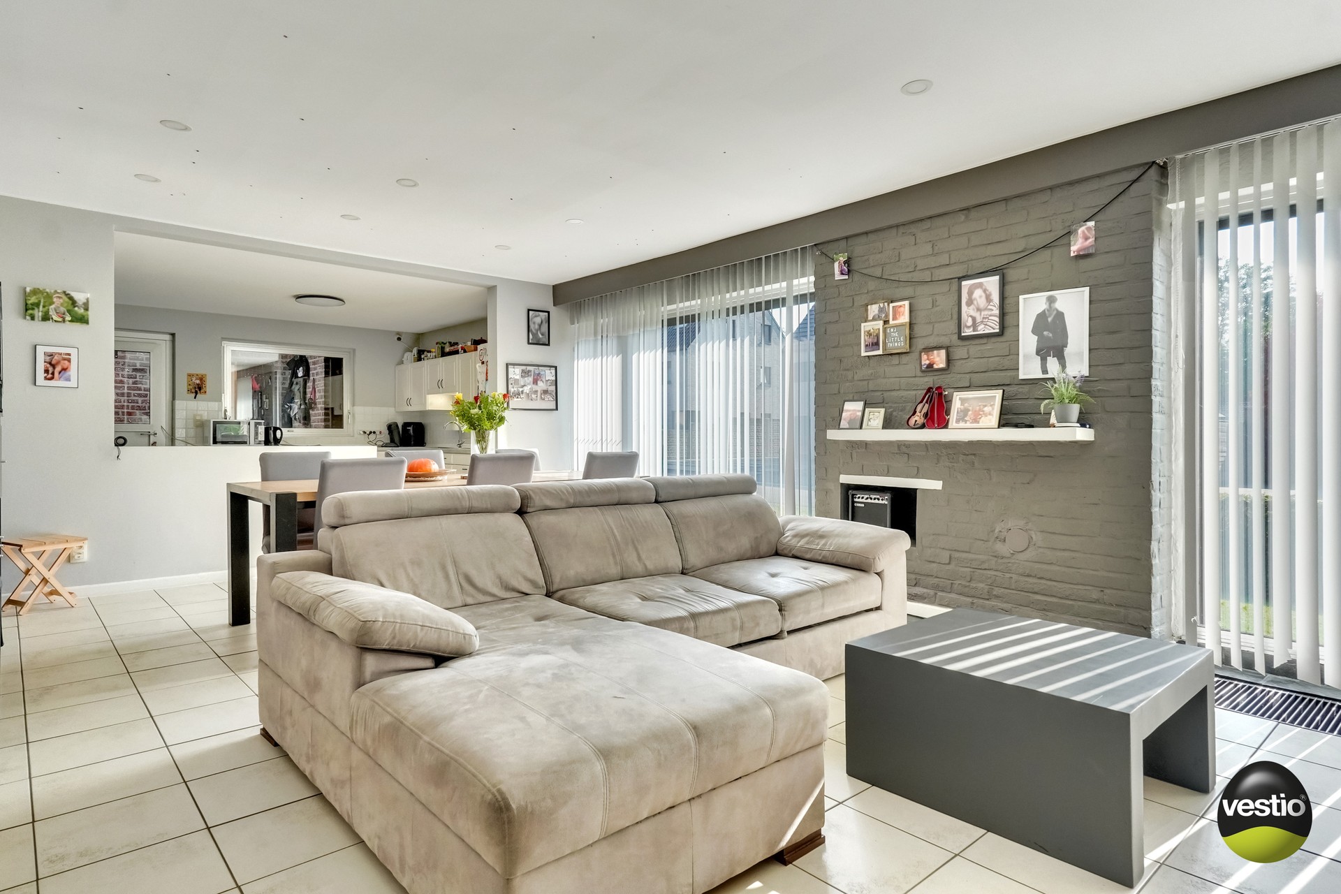 GELIJKVLOERSE BUNGALOW BOORDEVOL POTENTIEEL - foto 4