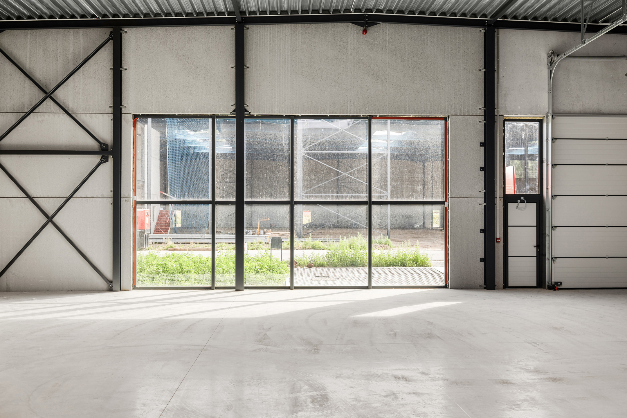 Nieuwe KMO-unit te koop met een opp van 1.100m2! - foto 5