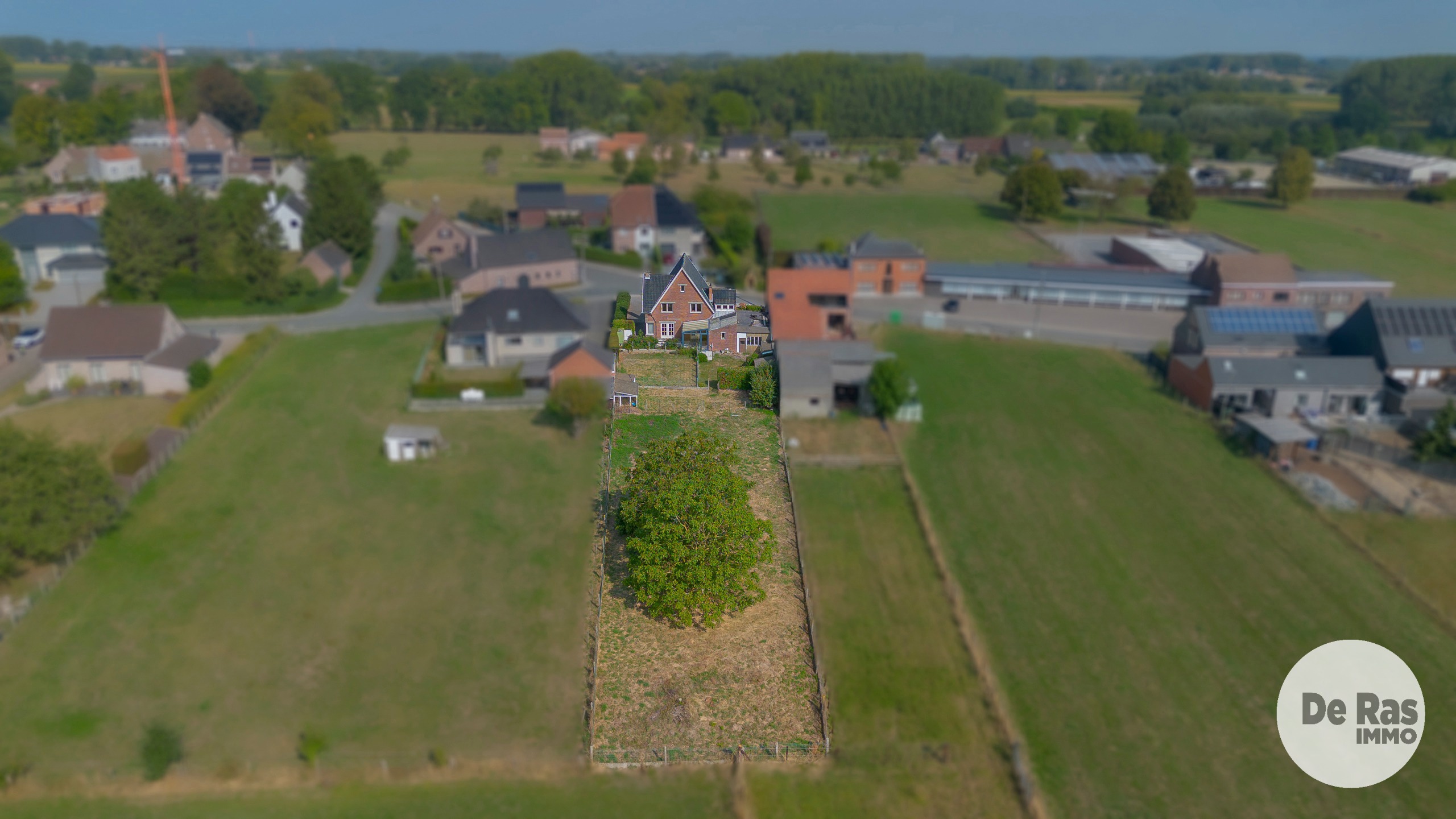 VLEKKEM- Ruime woning met 4 slaapkamers en uitgestrekte tuin - foto 4