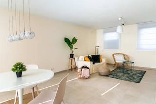 Prachtige stadswoning op binnengebied LamotsiteDeze prachtige instapklare woning bevindt zich op de Lamotsite in hartje Mechelen. Doordat de woning...