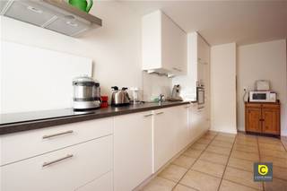 Gelijkvloers 2-slaapkamer appartement INCLUSIEF garage.Het appartement ligt op wandelafstand van het centrum van Boom, zeer centraal maar ook zeer...