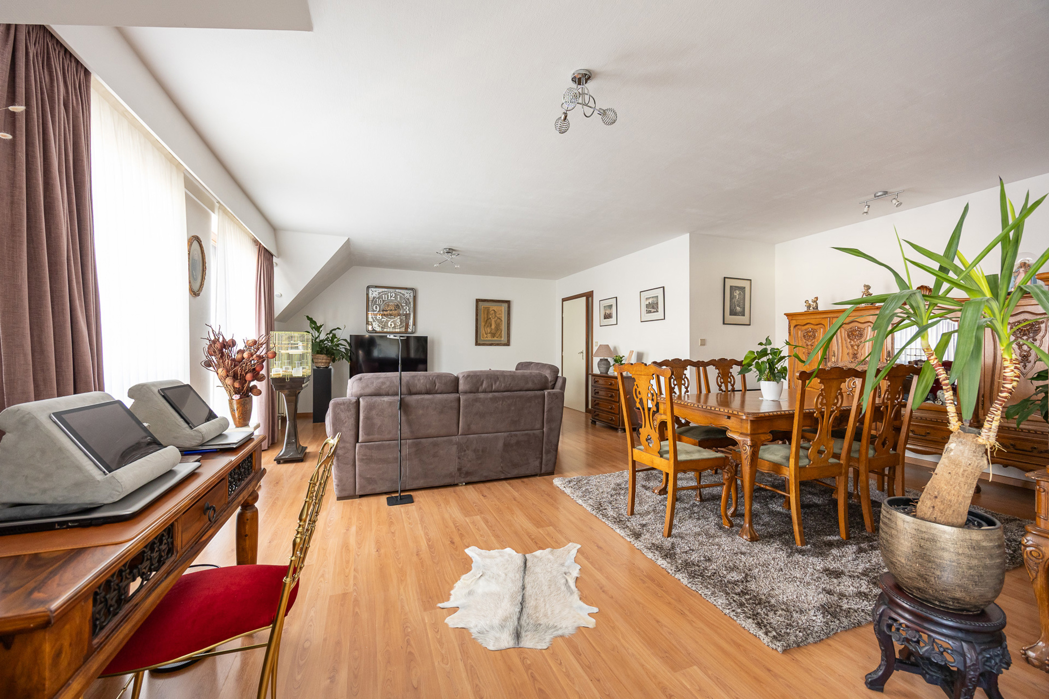 Instapklaar duplexappartement met o.a. 3 slpk en ruim terras - foto 2