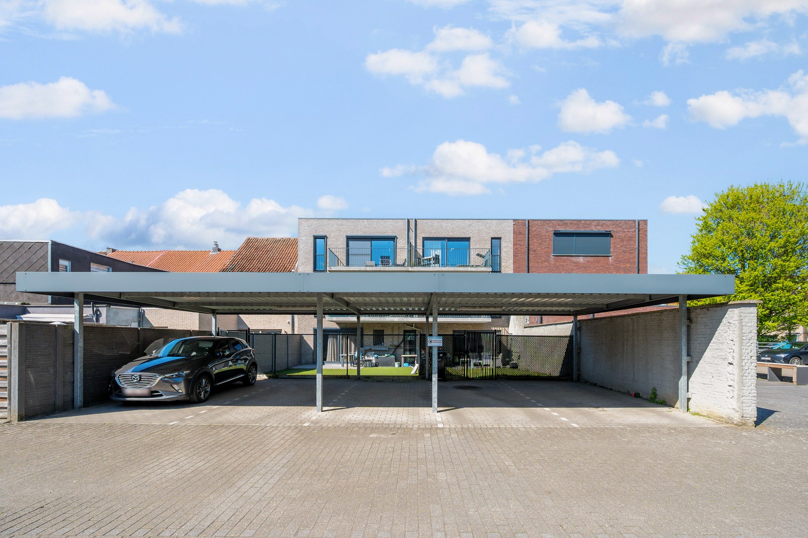 Stijlvol en lichtrijk 2 slpk appartement met ruim zonneterras en staanplaats - photo 4