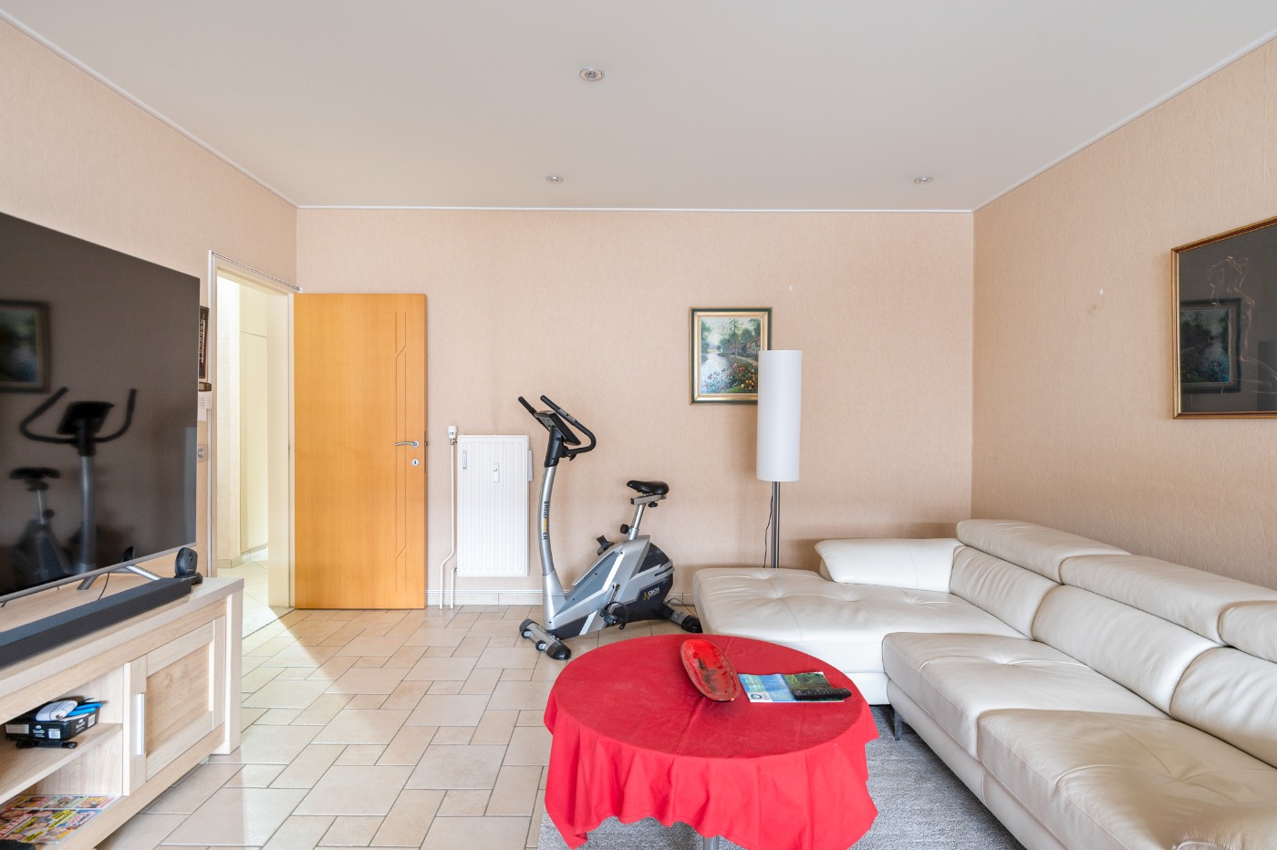 Gezellig app. op 1e verd. met 2 slpk., terras en garage - foto 5