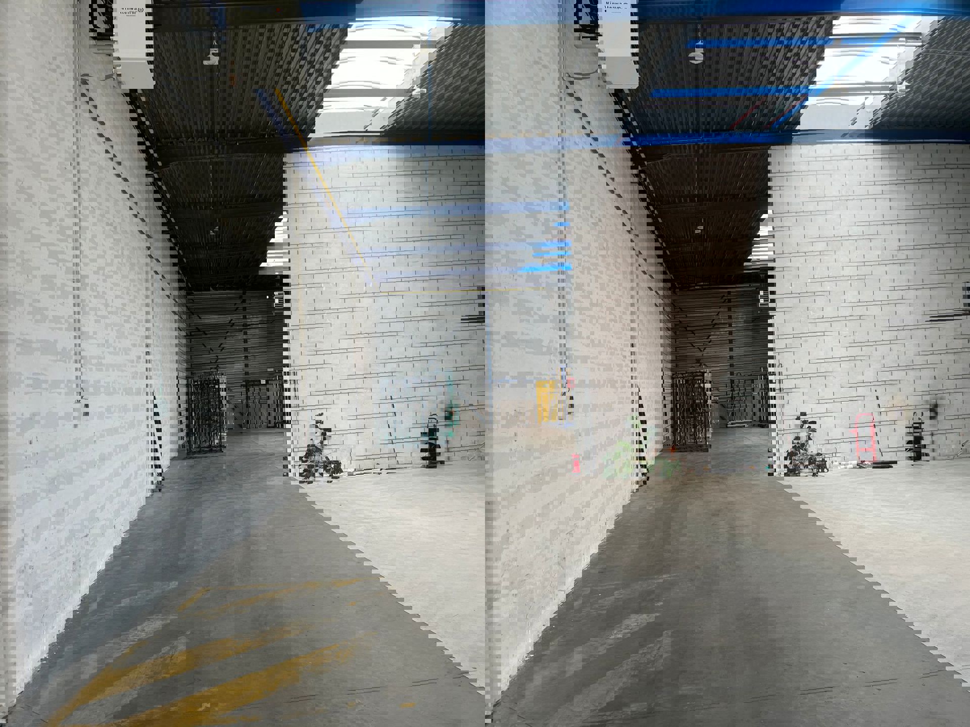 Commercial for rent in Zaventem - photo 2