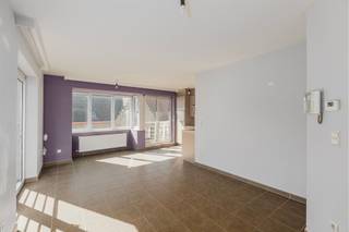  Welkom in dit instapklare appartement, gelegen in het centrum van Diksmuide! Dit appartement biedt de perfecte combinatie van comfort,...